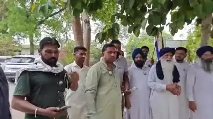 ਫਾਜ਼ਿਲਕਾ: ਮਾਰਕੀਟ ਕਮੇਟੀ ਵਿਖੇ ਕਿਸਾਨ ਮਜ਼ਦੂਰ ਸੰਘਰਸ਼ ਕਮੇਟੀ ਵੱਲੋਂ 14 ਜੁਲਾਈ ਨੂੰ ਪਾਵਰ ਕੌਮ ਦੇ ਬਾਹਰ ਧਰਨਾ ਦਿੱਤਾ ਜਾਵੇਗਾ ਕੀਤੀ ਵਿਸ਼ੇਸ਼ ਮੀਟਿੰਗ