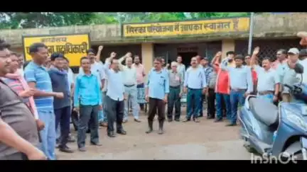 पतरातू: सिरका सीसीएल कोलियरी हाजिरी घर में संयुक्त मोर्चा द्वारा पिट मीटिंग आयोजित
