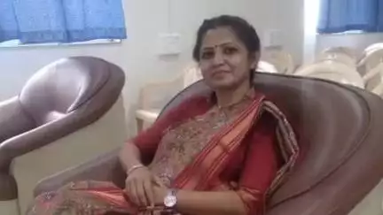नांदेड: बार्टी संस्थेच्या एका कंत्राटी महिला प्रकल्प अधिकाऱ्यास १५ हजारांची लाच घेताना समाज कल्याणमध्ये एसीबीने रंगहात पकडले