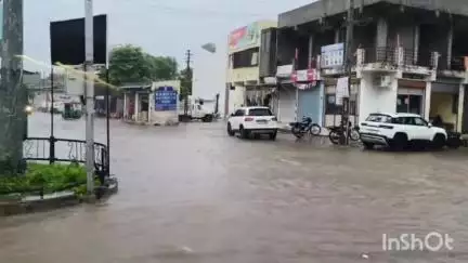 ખેરાલુ: ખેરાલુ શહેરમાં સમી સાંજે ધોધમાર વરસાદથી નીચાણવાળા વિસ્તારોમાં પાણી ભરાયા