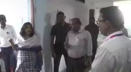 హన్వాడ: మహబూబ్ నగర్
సంక్షేమ గురుకుల పాఠశాలలు,జూనియర్ కలశాలలను సందర్శించిన కలెక్టర్
మౌలిక సదుపాయాలు పరిశీలన