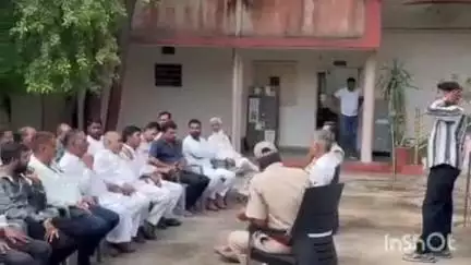 किशनगढ़: आगामी त्योहारों के मद्देनज़र मदनगंज थाने में कानून व्यवस्था व सामाजिक सौहार्द बनाए रखने को लेकर CLG बैठक हुई आयोजित