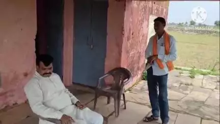 पिछोर: ग्राम पंचायत देवरी खुर्द के शासकीय प्राथमिक विद्यालय का जिला पंचायत सदस्य मनीराम लोधी ने किया निरीक्षण