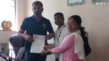 वर्धा: राष्ट्रीय आरोग्य अभियानाअंतर्गत कार्यरत योग शिक्षकाचे पुनर्नियुक्ती आदेश व निधी उपलब्ध करा : खासदार अमर काळे