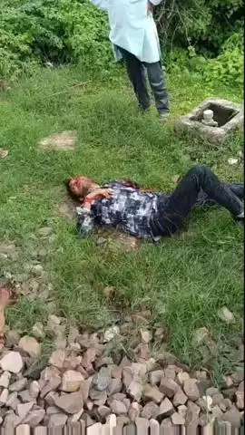 इंद्रगढ़: इंद्रगढ़ रेलवे स्टेशन के नजदीक ट्रेन से गिरने से युवक गंभीर घायल, प्राथमिक उपचार के बाद सवाई माधोपुर किया रैफर