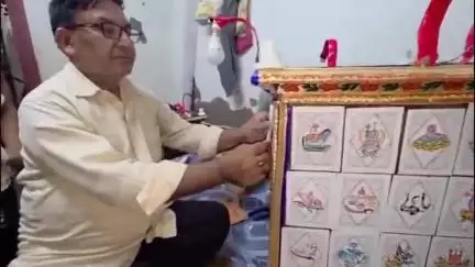 जगदीशपुर: मुहर्रम पर्व पर जगदीशपुर में तीन हिंदू परिवार ने रखा ताजिया, हिंदू-मुस्लिम एकता की दी मिसाल
