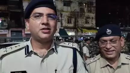 बुरहानपुर नगर: बुरहानपुर: मोहर्रम पर्व को लेकर उप पुलिस महानिरीक्षक और एसपी ने कोतवाली थाना क्षेत्र का किया भ्रमण