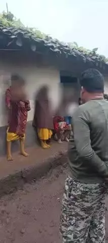 सहसपुर लोहारा: ग्राम साल्हेवारा में डायल 112 की टीम ने बाल विवाह को रुकवाया, परिजनों को दी समझाइश
