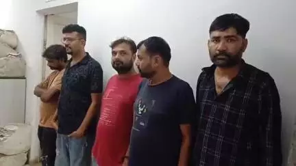 જૂનાગઢ: ગેરકાયદેસર મંડળી રચી બળજબરી થી રૂપિયા કઢાવી જનાર આરોપીઓને ગણતરીના કલાકોમાં ઝડપી પાડતી બી ડિવિઝન પોલીસ
