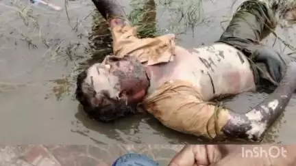 శ్రీకాకుళం: దమ్మల వీధి సమీప నాగావళి నదిలో గుర్తుతెలియని మృతదేహం లభ్యం