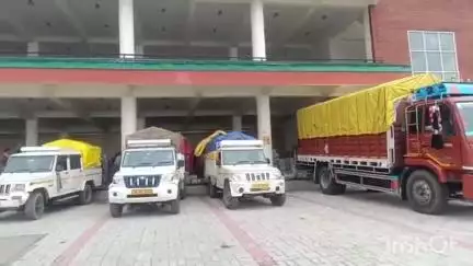 ठियोग: ठियोग की शिलारू मंडी में सेब और नाशपाती की बिक्री शुरू, किसानों और बागवानों को मिल रहे अच्छे दाम