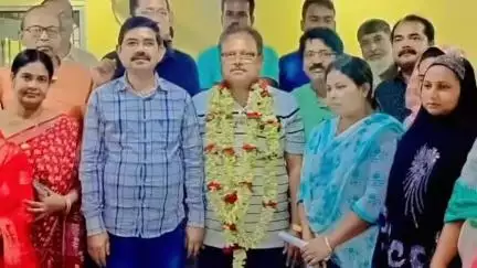 ভাঙড় ১: ভাঙড় ১ নং ব্লকের প্রানগঞ্জ পঞ্চায়েতে নব নির্বাচিত উপপ্রধান কে বরণ করে নিলেন এলাকার তৃণমূল নেতৃত্বরা