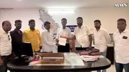 वर्धा: जिल्ह्यातील रस्त्यांवर पडलेले खड्डे त्वरित बुजवा : महाराष्ट्र नवनिर्माण सेने बांधकाम विभागावर धडक