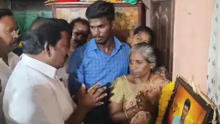 திருப்புவனம்: பெருந்தன்மையோடு சிபிஐ விசாரணைக்கு முதலமைச்சர் சம்மதித்துள்ளார்.மடிப்பு ரத்தில் செல்வப் பெருந்தகை பேட்டி.