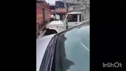 सावनेर: खापरखेडा मुख्य मार्गावर रेल्वे क्रॉसिंग चौकी ब्रेक फेल झालेल्या सरकारी बसचा अपघात