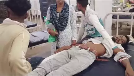 बांसवाड़ा: भीमसौर गांव में पूर्व के विवाद को लेकर काका ससुर ने दामाद के साथ की मारपीट, लगी चोट, एमजी अस्पताल में उपचार जारी