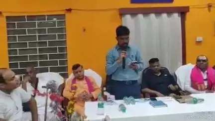 देवघर: देवघर राजकीय श्रावणी मेला के सफल संचालन हेतु देवघर जिले के अधिकारी और पंडा धर्म रक्षिणी सभा की बैठक
