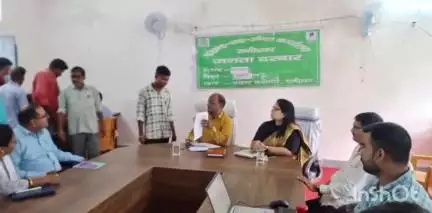 रानीश्वर: रानीश्वर प्रखंड सह अंचल कार्यालय में साप्ताहिक जनता दरबार आयोजित, 41 आवेदन प्राप्त
