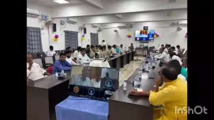 अरवल: मुहर्रम पर्व को लेकर जिलाधिकारी ने समाहरणालय में की बैठक