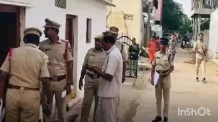 రాజేంద్రనగర్: కొత్తూరు మున్సిపల్ పరిధిలో కార్డెన్ సర్చ్.. 37 బైకులు సీజు