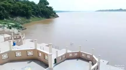 मिर्ज़ापुर: जिले में गंगा की रफ्तार 1 सेंटीमीटर प्रति घंटे के करीब बढ़ रही, जिला प्रशासन ने बाढ़ चौकियों को किया अलर्ट