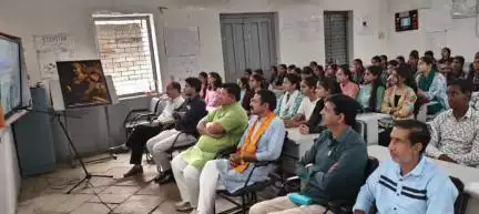 तराना: 74 विद्यार्थियों को मिले लैपटॉप, विद्यार्थियों ने कहा: थैंक यू सीएम सर