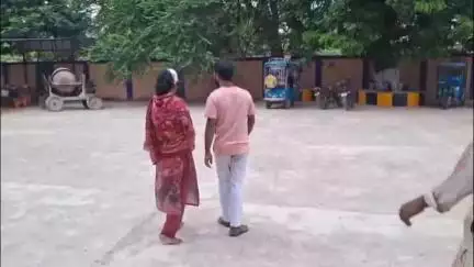 जगदीशपुर: हबीबपुर चौक के पास छेड़खानी के आरोप में युवक की पिटाई, दो पक्षों में जमकर हुई मारपीट