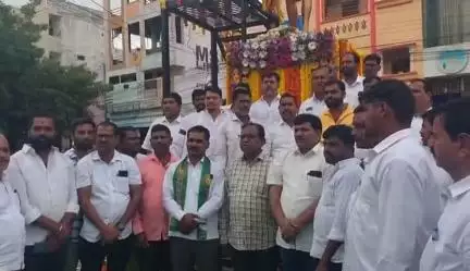 సంగారెడ్డి: భూమికోసం భుక్తి కోసం వెట్టి చాకిరి విముక్తి కోసం పోరాడిన యోధుడు దొడ్డి కొమురయ్య : వర్ధంతిలో పలువురు నాయకులు