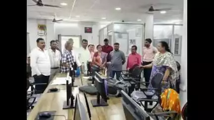 राजिम: राजीव लोचन स्नातकोत्तर महाविद्यालय राजिम के छात्र-छात्राओं