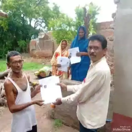 सूर्यपुरा: सूर्यपुरा और दावथ प्रखंड में मतदाता पुनरीक्षण कार्यक्रम जोर-शोर से चल रहा है