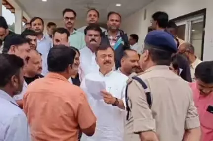 गाडरवारा: कैबिनेट मंत्री राव उदय प्रताप सिंह का गाडरवारा आगमन, क्षेत्रीय नागरिकों से की मुलाकात