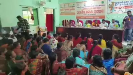 ଫୁଲବାଣୀ ସହର: ଡିଣ୍ଡିରା ଗାଁ ଗ୍ରାମ ପଞ୍ଚାୟତ ରେ ଅନୁଷ୍ଠିତ ହେଲା ସାମାଜିକ ସମୀକ୍ଷା ଓ ସ୍ୱତନ୍ତ୍ର ଗ୍ରାମ ସଭା ଅନୁଷ୍ଠିତ