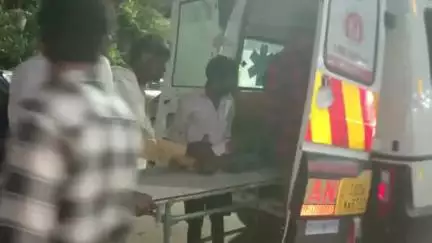 सतना के मझगंवा में दो बाइकों की भिड़ंत, दो लोग घायल, गंभीर घायल ज़िला अस्पताल में भर्ती