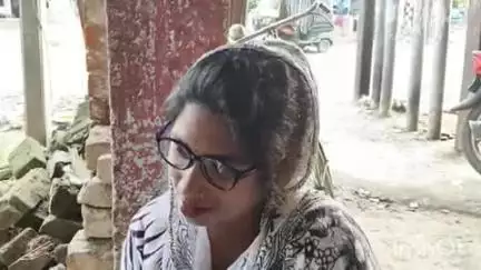 কালিয়াচক ৩: বিয়ের সময় স্বামীকে কিনে দিয়েছে বাইক, বিবাহ বিচ্ছেদ হয়েছে, সেই বাইক সেই থানার দারস্থ মহিলা