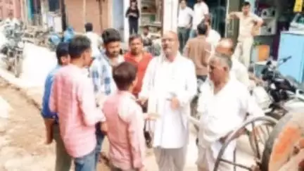 बूंदी: सदर बाजार में बन रही सड़क पर लोगों ने किया विरोध प्रदर्शन