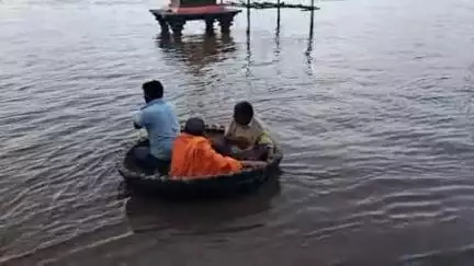 ರಾಣೇಬೆನ್ನೂರು: ಚೌಡಯ್ಯದಾನಪುರ ಶರಣ ಅಂಬಿಗರ ಚೌಡಯ್ಯ ಐಕ್ಯಮಂಟಪ ಭಾಗಶಃ ಮುಳುಗಡೆ