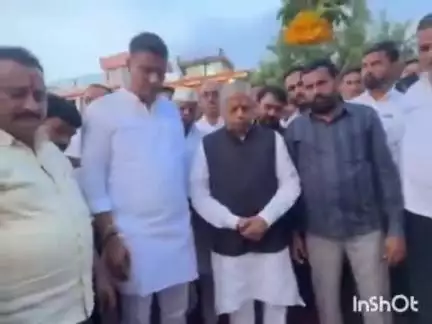 ಹುಮ್ನಾಬಾದ್: ತಾಲ್ಲೂಕು ಕೇಂದ್ರ ಮಾದರಿಯಲ್ಲಿಯೇ ರಸ್ತೆ ವಿಭಜಕ ನಿರ್ಮಾಣ: ಘಾಟಬೋರಾಳದಲ್ಲಿ ಶಾಸಕ ಡಾ.ಸಿದ್ದು ಪಾಟೀಲ್