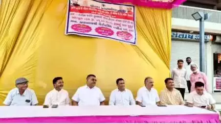બાવળા: શહેરમાં રૂ. 75 લાખના ખર્ચે સ્ટ્રીટ લાઈટનું કામ હાથ ધરાશે, BAPS સ્વામિનારાયણ મંદિર ખાતે કાર્યક્રમ યોજાયો