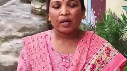 बसिया: जिला परिषद सदस्य बसंती डूंगडुंग ने दलमादी में लीज रद्द करने और कार्रवाई की मांग को लेकर मुख्यमंत्री को ज्ञापन सौंपा