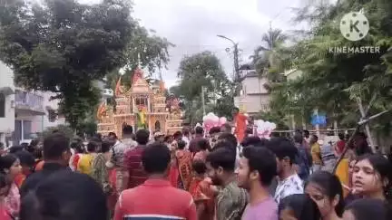 মাথাভাঙা ১: মাথাভাঙা মদনমোহন বাড়িতে অনুষ্ঠিত হল উল্টো রথযাত্রা