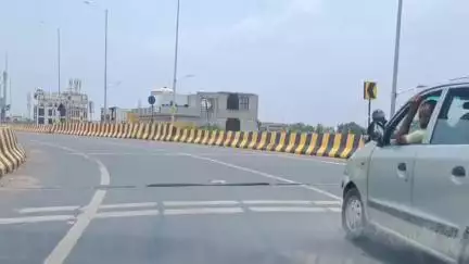 नागौर: मानसून की पहली बारिश से मानासर पुलिया पर पड़े गड्डे, बीजेपी की प्रदेश उपाध्यक्ष ज्योति मिर्धा ने की जांच की मांग
