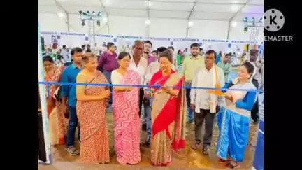 রানিবাঁধ: পশ্চিমবঙ্গ সরকার তথ্য ও সাংস্কৃতি দপ্তরের পক্ষ থেকে বাঁকুড়ায় বাংলা মোদের গর্ব অনুষ্ঠানের সূচনা করলেন রাজ্যের মন্ত্রী