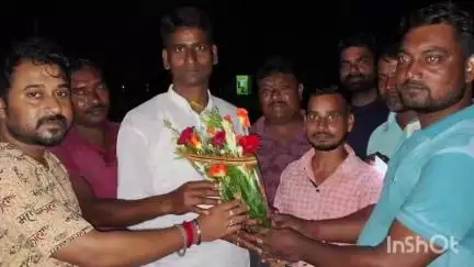 মেজিয়া: রামচন্দ্রপুরে অঞ্চল যুব তৃণমূলের তরফে বাঁকুড়া জেলা যুব তৃণমূলের নবনির্বাচিত সভাপতি সঞ্জয় মণ্ডলকে সংবর্ধনা প্রদান