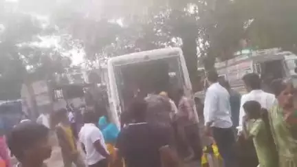 छतरपुर: कउवल ओवर ब्रिज पर मजदूरों से भरा पिकअप पलटा, 3 की मौत, 29 घायल