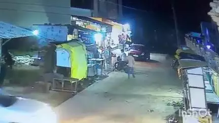 કેશોદ: કેશોદના મઢડા ગામે ગ્રામ પંચાયતની ચૂંટણીના મનદુઃખ ને લઈને લોખંડના પાઇપ વડે હુમલો,સીસીટીવી આવ્યા સામે