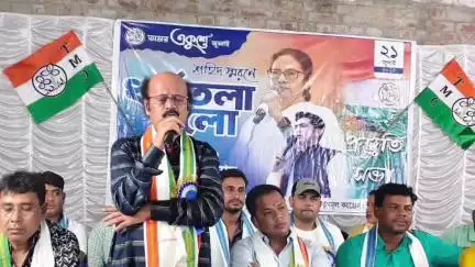 বেলডাঙা ২: ২১ শে জুলাই এর  প্রস্তুতি সভা তৃণমূল বিধায়ক রবিউল আলম চৌধুরীর বিধানসভা কার্যালয়ে