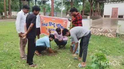 कुम्भराज: जिले में विश्व हिंदू परिषद बजरंग दल ने चलाया पौधारोपण अभियान, कुंभराज और गुना में पौधारोपण किया गया