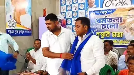 বড়ঞা: ২১শে জুলাইকে সামনে রেখে ডাকবাংলা এলাকায় তৃনমূলের দলীয় কার্যালয়ে  প্রস্তুতি সভার আয়োজন তৃনমূলের