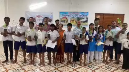 ନୂଆଗାଁ: ଚିକିଟୀ ବଡ଼ ଦାଣ୍ଡରେ ରଥ ପଥ ଜଗନ୍ନାଥ ଚିତ୍ରାଙ୍କନ ପ୍ରତିଯୋଗିତା ଅନୁଷ୍ଠିତ