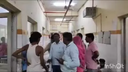 बांदा: लोहिया पुल के पास मिट्टी के ढेर से रेलवे के स्लीपर खिसकने के कारण 8 वर्षीय बच्चे की दबकर हुई मौत